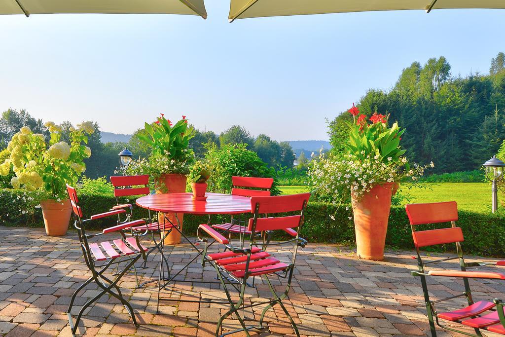 Hotel Auf Wolke 8 Trostberg an der Alz Exterior photo