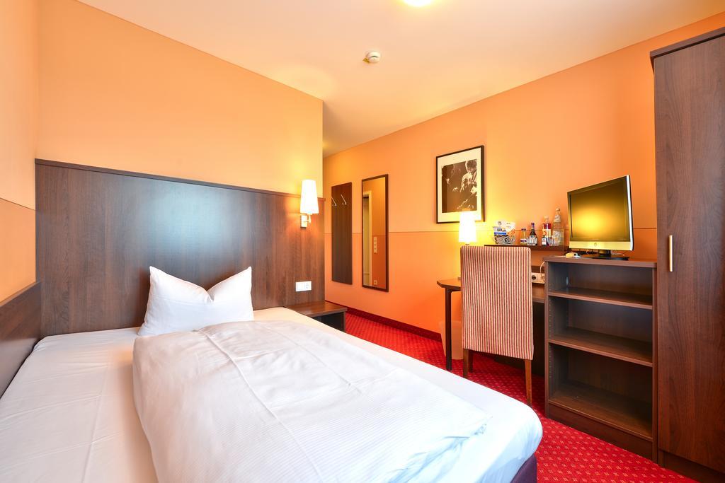 Hotel Auf Wolke 8 Trostberg an der Alz Room photo